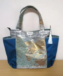 週末値下げ帯リメイク青と銀色のトートバッグ