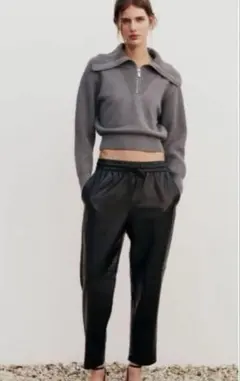 タグ付き新品 ZARA フェイクレザーパンツ XS完売品