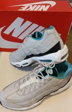 【新品未使用・箱付】NIKE AIR MAX 95 ESSENTIAL