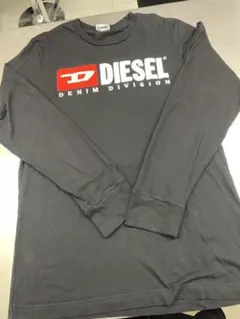 DIESEL ブラック ロングスリーブ Tシャツ