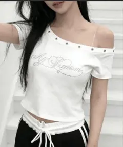 lilful オフショルダー 半袖 Tシャツ ホワイト ラインストーンのサムネイル