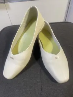 オリエンタルトラフィックのゴールドパーツVカットバブーシュ、ベージュ✨22.5