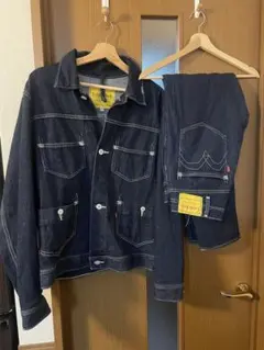 E*t様 【早い者勝ち】Levi's red セットアップ　Mサイズ