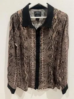 激安セール！春夏秋冬！美品【Stussy 】ヘビ柄 長袖シャツ Mのサムネイル