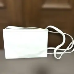 Aetaホワイトレザー ショルダーバッグ Aeta アエタ SHOULDER：M ショルダーバッグM PG64