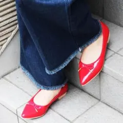 【完売品】パンプス 赤 mysty womanのサムネイル