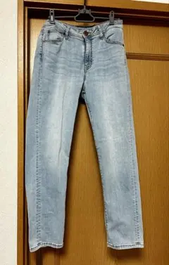 しまむら　デニムパンツ　クロッシープレミアム　LLサイズのサムネイル
