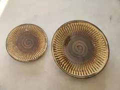 渦巻き模様 陶器皿 2枚セット