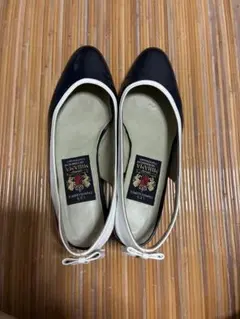 MIHAMA バックストラップ パンプス バイカラー リボンのサムネイル