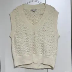 ZARA アイボリー Vネック ニットベスト