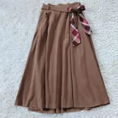 ブルーレーベルクレストブリッジ ロングスカート