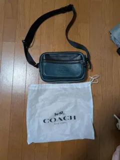 COACH グリーンレザー ショルダーバッグ