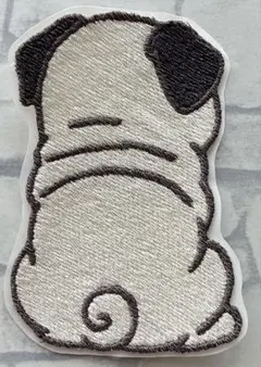 ハンドメイド　刺繍　アイロン　ワッペン　パグ　後ろ姿　うちの子　犬