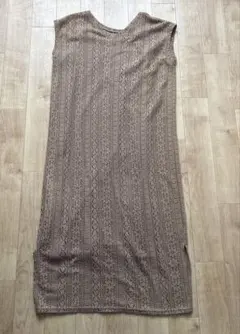 ノースリーブロングワンピース