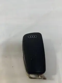タ*オ様 Audi キーレスエントリーキー 3ボタンのサムネイル