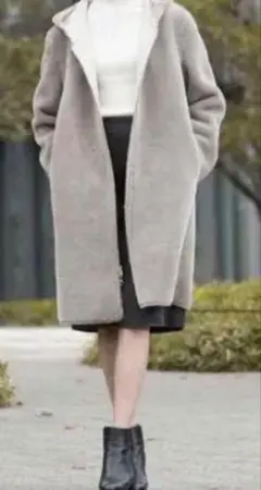 エポカ　フード付きフリース風ムートン　ロングコート