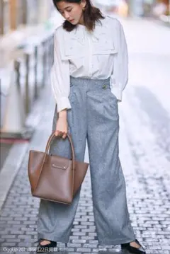 定価19800円　JUSGLITTY 刺繍衿シャツブラウス　サイズ2