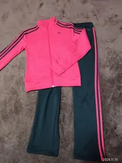 adidas ピンク×ブラック ジャージ 上下