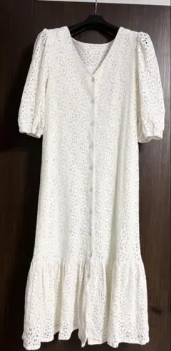 【美品】Bab 総レース ワンピース アイボリー M フリル Vネック 半袖