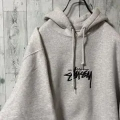 ステューシー　センタービッグ刺繍ロゴ　スウェットパーカー　L グレー