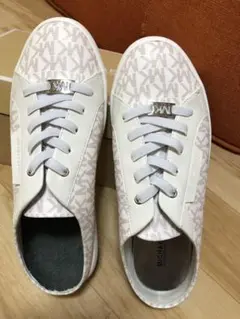 MICHAEL KORS ホワイト スリッポン