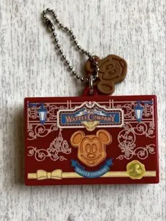 ミッキーマウス ワッフルカンパニーキーホルダー 赤