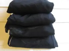 No.A505　アンティークの黒の地模様の羽織３枚と黒ちりめんの着物１枚