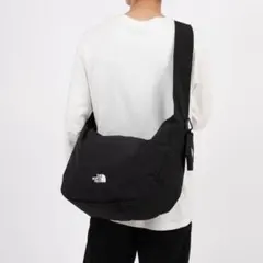 ザノースフェイス 三日月形 アーバン ビッグショルダーバッグ サンドシェル