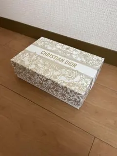 CHRISTIAN DIOR 箱