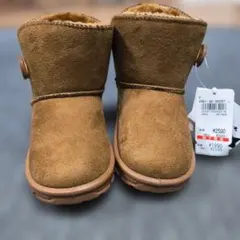 ブラウン スエード風 ブーツ ボタン付き