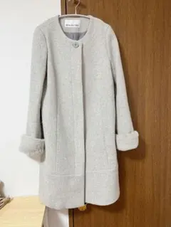 ナチュラルビューティーベーシック　グレー ファーつきロングコート　新品同様品♡