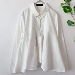 【クイーンズコート】新品⭐︎長袖ブラウス 長袖シャツ チュニック風 パールボタンのサムネイル