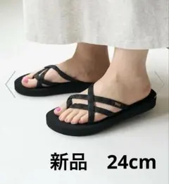 TEVAオロワフ　ブラック24cm サイズ7 黒　ビーチサンダル
