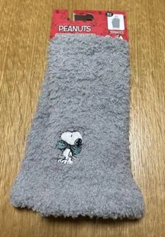 新品未使用　PEANUTS スヌーピー アームカバー グレー　かわいい　暖かい