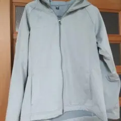 お値下げ！美品　ユニクロ　UNIQLO　ジャージ　グレー　サイズL　パーカー