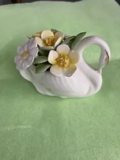 ロイヤルドルトン　陶花　置物　バラ   ロイヤルドルトン イングランド 陶花 飾り 置物 陶器 - メルカリ