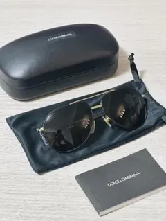 DOLCE&GABBANA ティアドロップ サングラス ゴールドのサムネイル