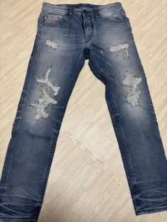 Diesel ダメージ加工デニムパンツ　W30
