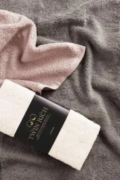 Item thumbnail for item c79ec1e5-d1ad-42c0-bf7c-66ad8b010a7b