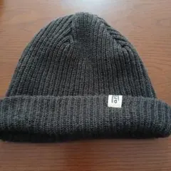 ダークグレー ニット帽 折り返しタイプ