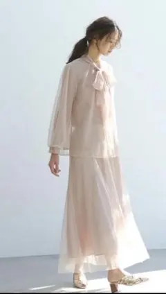ルーニィ　チュールレイヤードブラウスのサムネイル