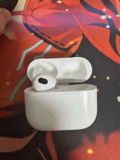 AirPods(第三世代)本体 ホワイト 充電ケース、箱付き