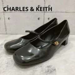 CHARLES & KEITH メタリック アクセント メリージェーン パンプス