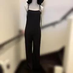 H ビューティー&ユースユナイテッドアローズ　黒裾左右スリット入りサロペット　S