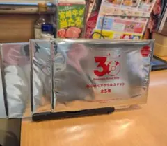 ★ラスト限定ポケモンゆらゆらアクリルスタンド5種のうち3点ピカチュウカッター付き