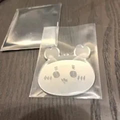 ちいかわらんど　東京駅限定　おかおミラーステッカー　古本屋　カニちゃん