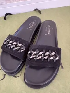 VALENTINO GARAVANI チェーン サンダル ブラックのサムネイル