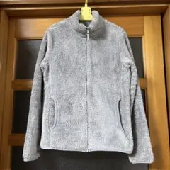 ユニクロ、グレー フリースジャケット サイドポケット付き※プロフ必読