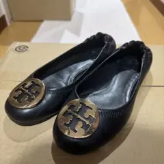 TORY BURCH ブラックレザー フラットシューズのサムネイル