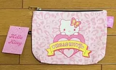 ハローキティ　レオパード柄ポーチ